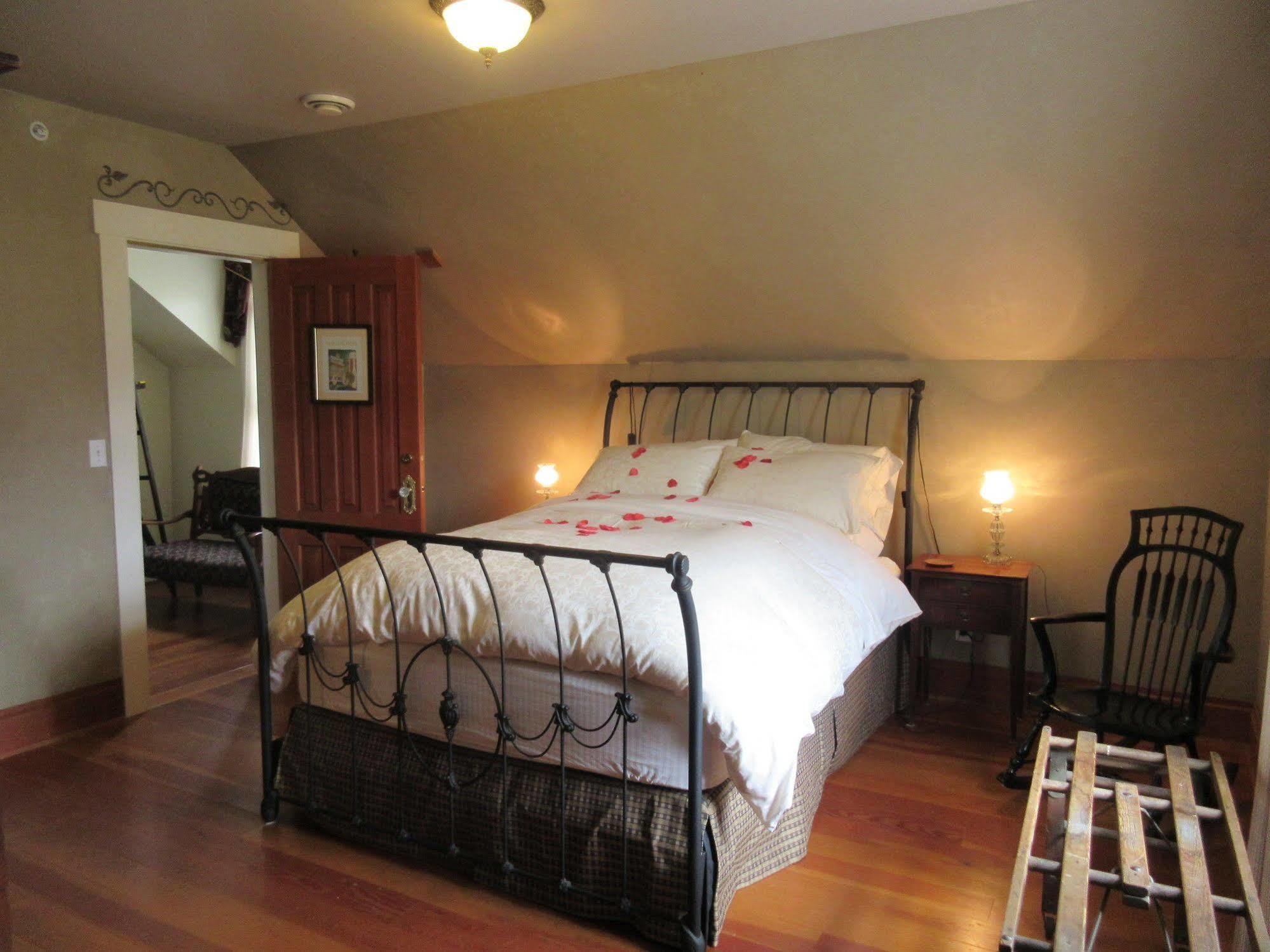 Princess And The Pea Hotel Langley Extérieur photo