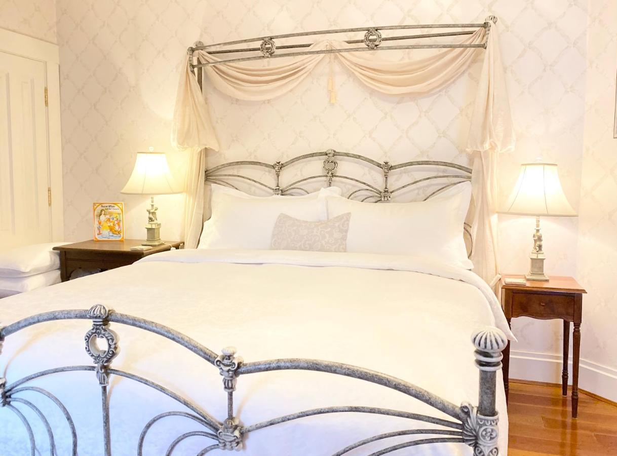 Princess And The Pea Hotel Langley Extérieur photo